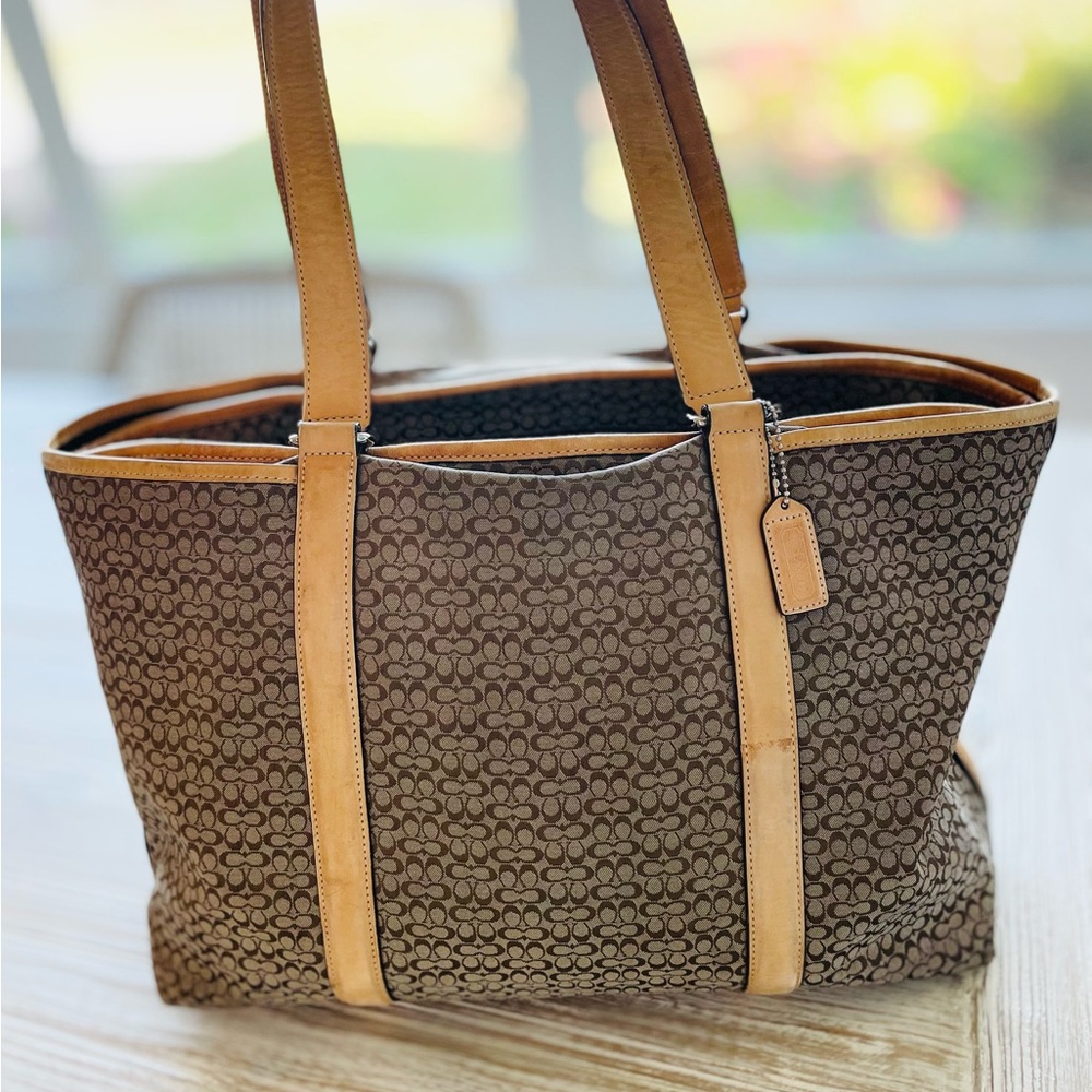Vintage Coach Signature Canvas Tote Bag | Style F065-F77014